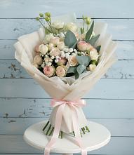 Букет цветов из:  Розы и Лизиантусы #REPLACE_PRED# Погаре