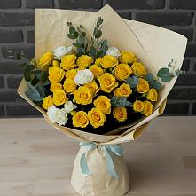 Букет цветов из:  Розы в Погаре