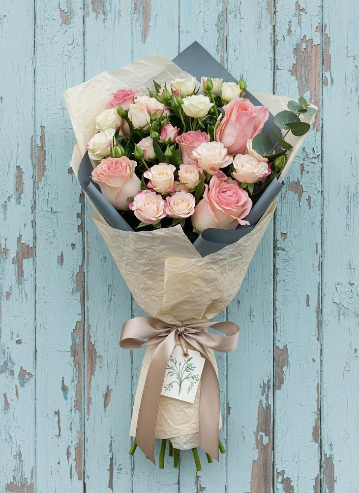 Букет цветов из: Розы в Погаре