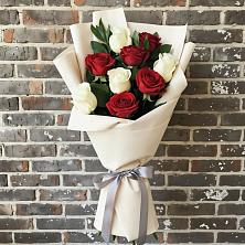 Букет цветов из:  Розы в Погаре