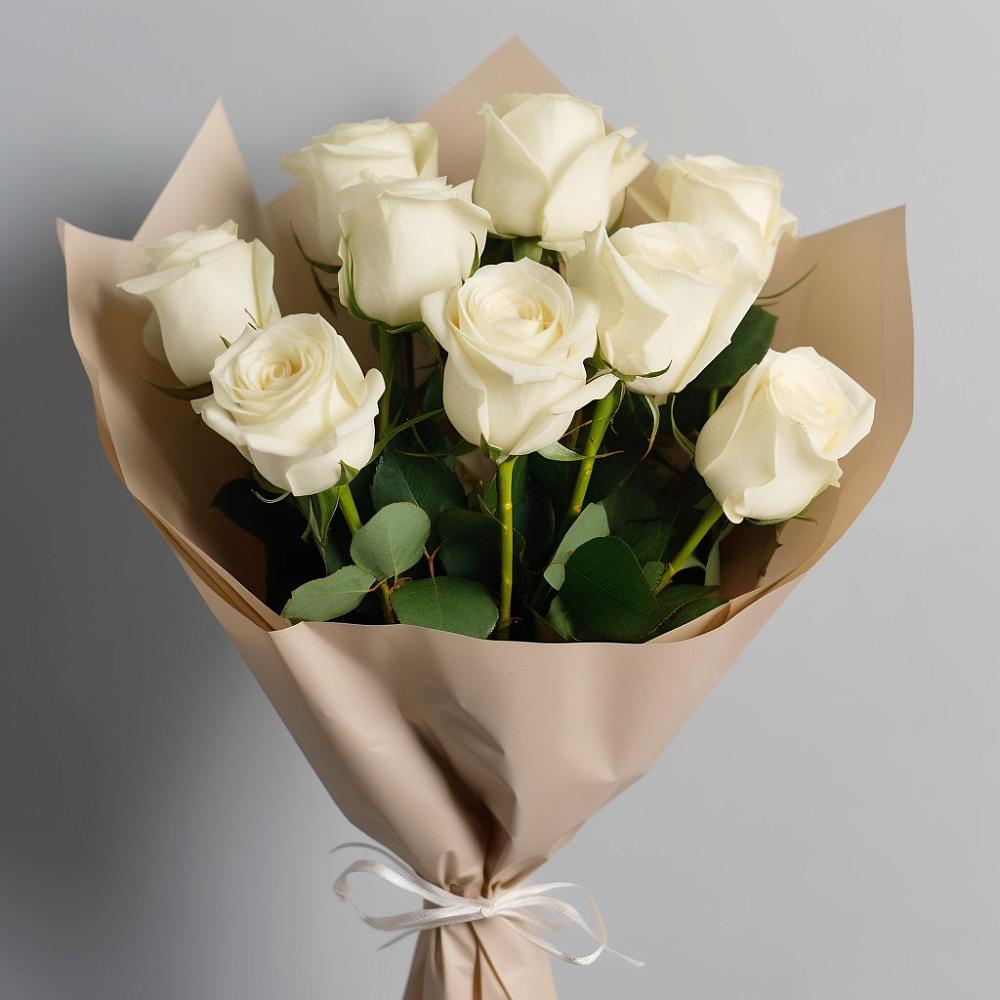 Букет 9 Белых роз Эдлесс Лав в Погаре