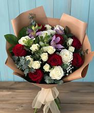 Букет цветов из:  Розы и Альстромерии в Погаре