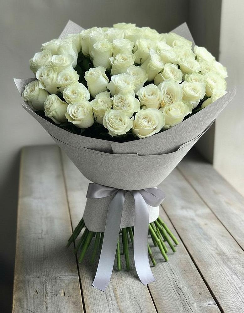 Букет 35 Белых роз в Погаре