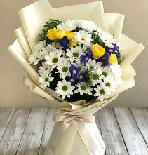 Букет цветов из:  Ирисы, Хризантемы и Розы #REPLACE_PRED# Погаре