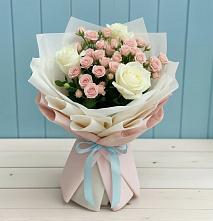 Букет цветов из:  Розы в Погаре