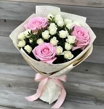 Букет цветов из:  Розы в Погаре