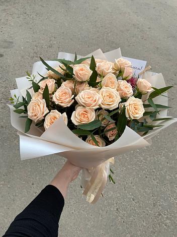 Букет Кремовые розы Латте в Погаре