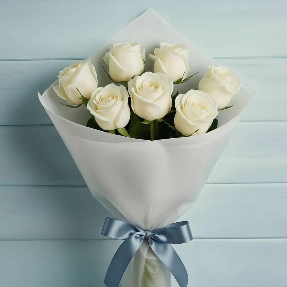 Букет 7 Белых роз Эдлесс Лав в Погаре